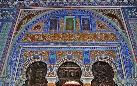 Alcázar and Jewish Quarter Guided Walking Tour in Seville