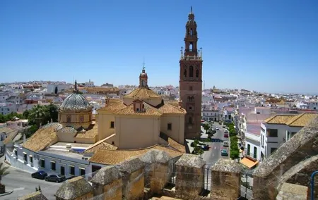 Private 5-hour Tour of Carmona and Seville from Seville