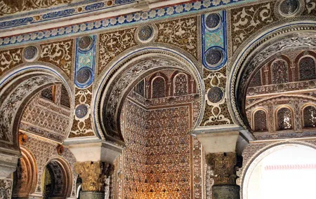 Guided visit to the Alcázar of Seville without queues