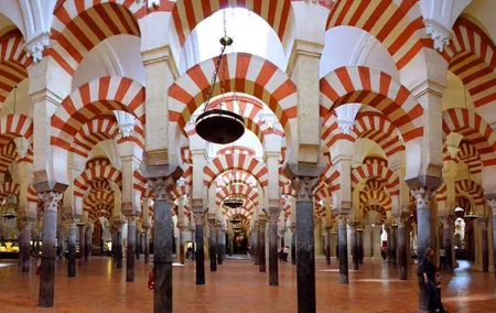 Cordoba Highlights: Guided Day Tour from Seville