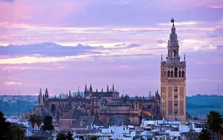 Group Seville Jewish Quarter and Cathedral