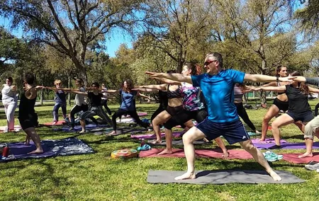 Yoga at María Luisa Park in Seville