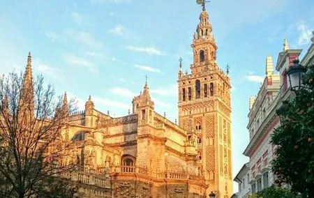 Cathedral and Real Alcàzar in Italian