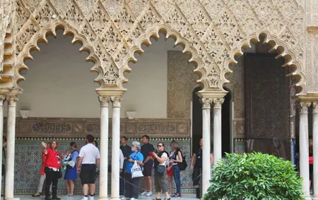 Daily Alcazar tour