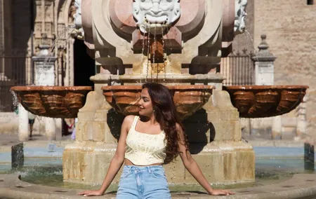 Seville: Your Own Private Photoshoot at the Cathedral and Giralda