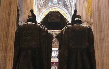 Alcazar and Cathedral, the must-sees, private tour.