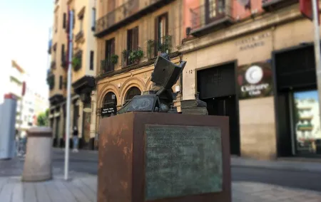 History of Women of Seville Private Tour
