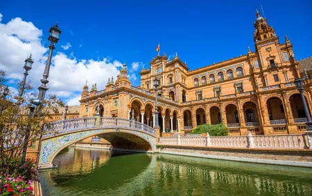Explore Seville in 60 minutes with a Local