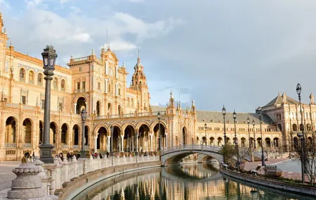 Touristic highlights of Seville on a Private full day tour with a local