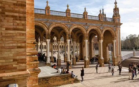 Private tour of the best of Seville - Sightseeing, Food & Culture with a local