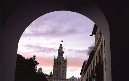 Paranormal Seville Tour in Spanish