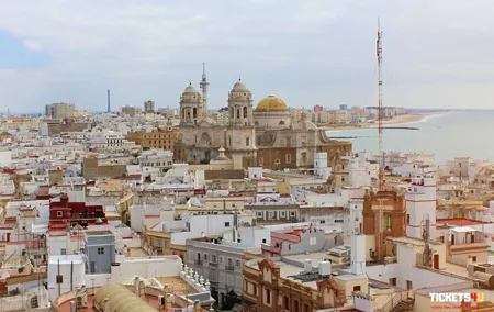 Private Transfer from Seville to Cadiz