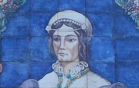Historical and Private Tour about the hidden women in Seville