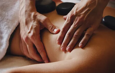 massages oasis bronze Seville.