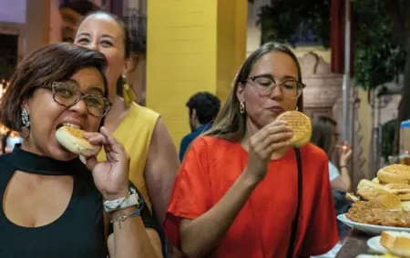 Seville Tapas and Wines Tour and Barrio Santa Cruz