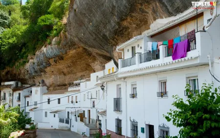 Private Transfer DE Seville to Setenil and Ronda (white villages)