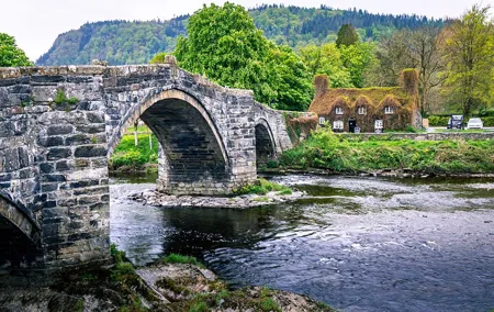 Snowdonia Scenic Drive from Llandudno and Conwy