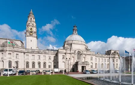 Cardiff: City Highlights Guided Walking Tour