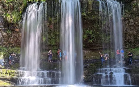 From Cardiff: Hike The Amazing Six Brecon Beacons Waterfalls