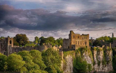Wye Valley and Brecon Beacons Day Tour from Cardiff