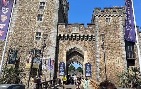Private Tour: The Darker History Of Cardiff Walking Tour