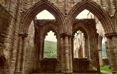 South Wales Bardic 9 Hour Tour from Cardiff