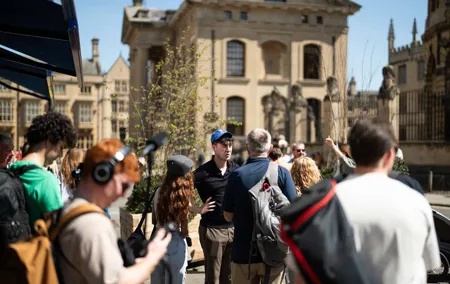 Shared | Alumni-led Walking Tour w/opt New College