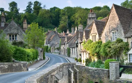 Cotswolds Uncovered: Hidden Gems on a Comfy Private Ride