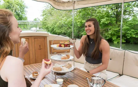 Afternoon Tea Sightseeing River Cruise in Oxford