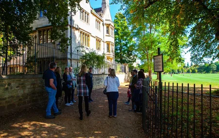 3-Hour Private Tour of Oxford With University Alumni Guide