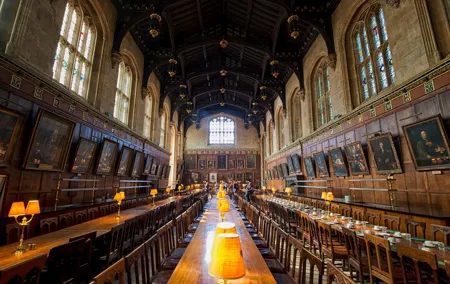 London to Oxford Day Tour incl Christ Church and Bodleian