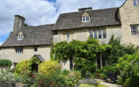 Downton Abbey Day in the Cotswolds from Oxford Private Tour