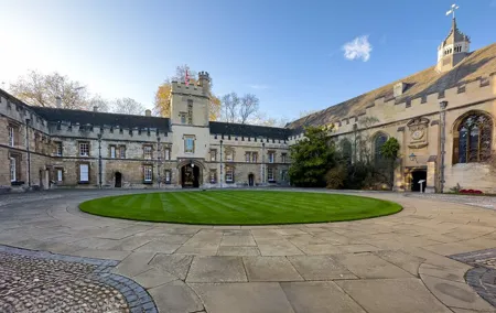 Oxford: Inspector Morse, Lewis, and Endeavour Walking Tour