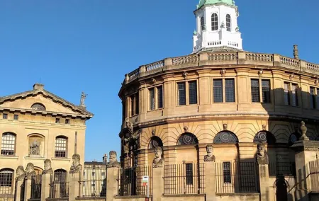 Stepping Through Oxford Express Walking Tour