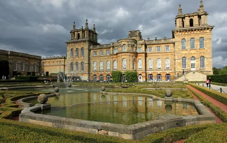 3 Hour Private History Tour to Blenheim Palace in a Rolls Royce