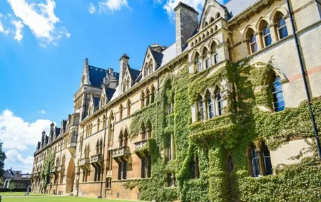 Oxford: Town & Gown Guided Tour