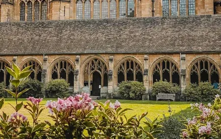 Oxford: Harry Potter Tour with Hogwarts Student Guide