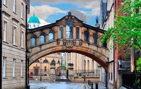Oxford’s Famous Alumni: Self-Guided Story Puzzle Walk
