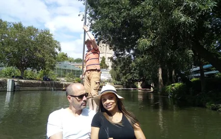 Walking Tour Combined with River Punting Rowing (3 hours duration)