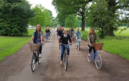 City Tour of Brighton by bike
