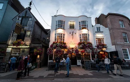 Secrets of the Lanes Tour in Brighton (semi-private)