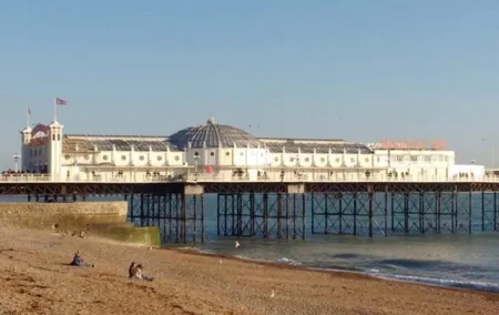 Brighton Walking Tour with (light) Meal