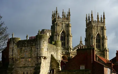 The Best of York on Foot in a Small Group