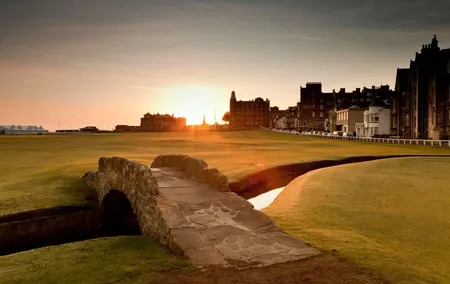 Glasgow: Kelpies, St Andrews and Fife Adventure