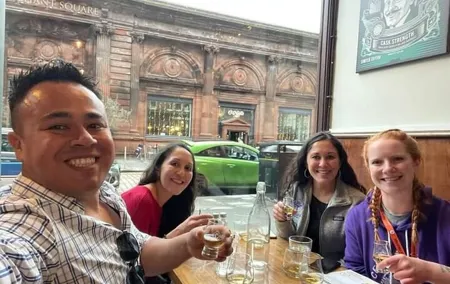 A Wee Walk and a Whisky: Unique Glasgow Walking Tour (5pm)