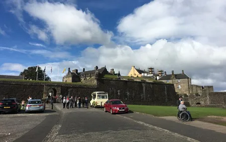 Luxury/Private Day Tour Glasgow to Stirling/Falkirk/Distillery