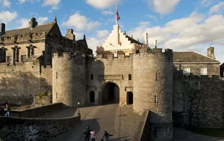 Stirling Castle The Trossachs & Loch Lomond