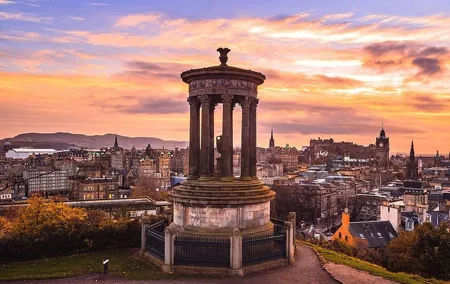 Greenock – Edinburgh Private city tour
