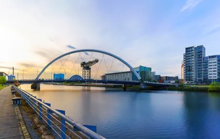 Explore Glasgow in 60 minutes with a Local