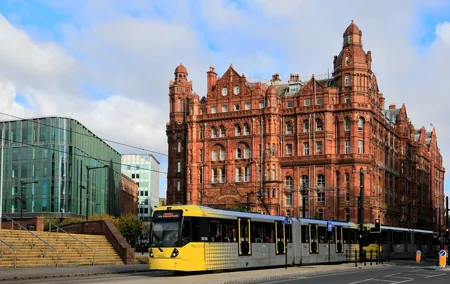 Manchester Scavenger Hunt and Highlights Self-Guided Tour